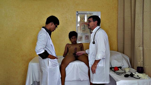 Asian anal gaping sucked by doctor while checking him