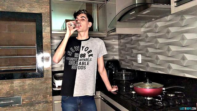 Sucking His Dick Juice - Henry Evans