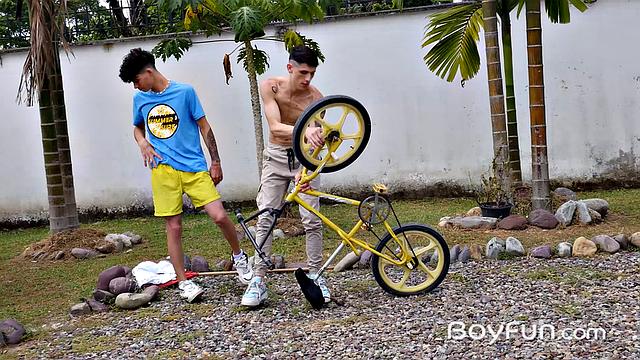 Xander Gomez Fucks Milcon Tonso
