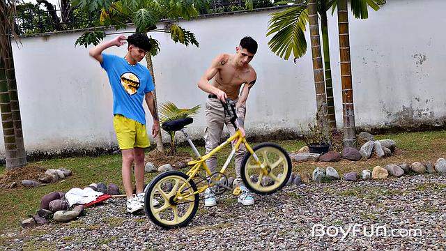 Xander Gomez Fucks Milcon Tonso