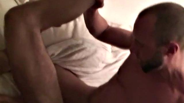 Pierced German hunk creampied after sling barebacking