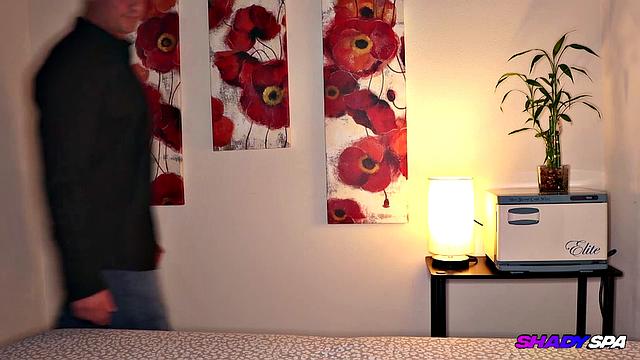 Shady Spa: Kira 2