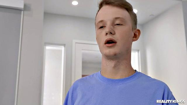 Hot Roommate Fucks Older Guys