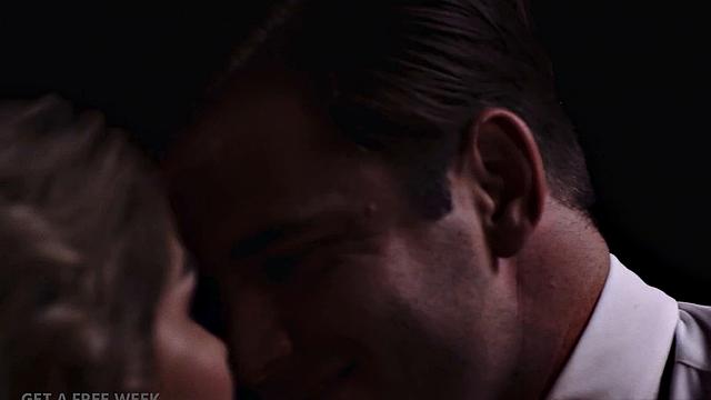 Blonde Babe Seduces, Gets Fucked, Squirts N Shake