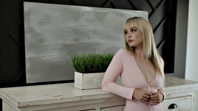 Big stepsis pussybanged in doggystyle