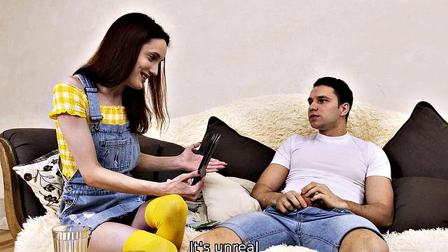 SISPORN. Guy manages to lure kinky stepsister into affair