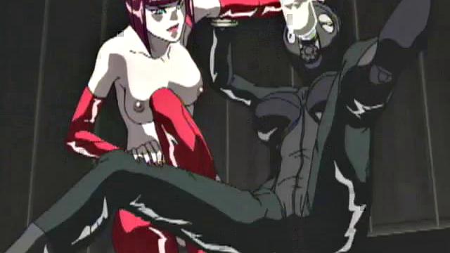 Худенькая школьница принимает двойное проникновение в групповухе с замаскированной госпожой