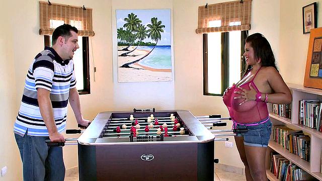 The Awesome Power of Vanessa Del!