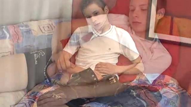 Марио разносит игрушки и выдает мощный стояк