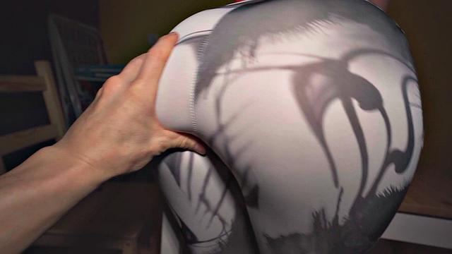 Tattooed leggings-wearing runner get their trimmed pussy pounded outdoors