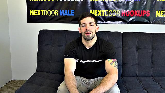 Amateur hairy guy with tattoos jerks on casting