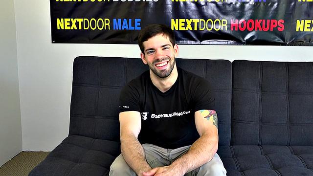 Amateur hairy guy with tattoos jerks on casting