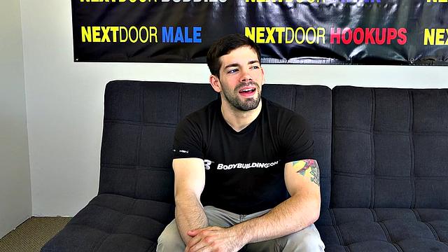 Amateur hairy guy with tattoos jerks on casting