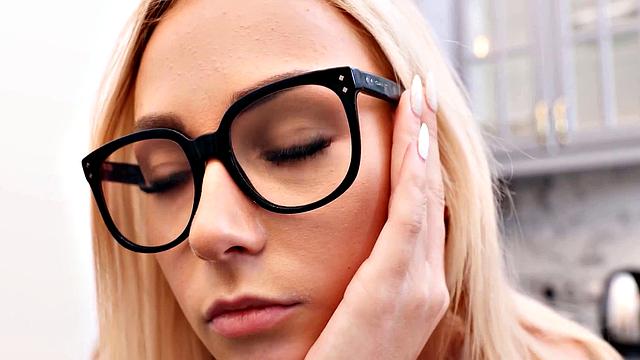 STUCK4K. Blonde stunner's hand was stuck so she called her friend