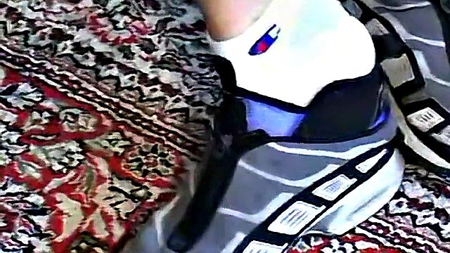 Javor gets wild in an intense gay hookup