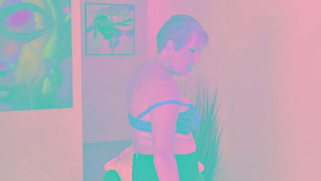 Now 61, redhead divorcee and mom Brie Daniels is back for more