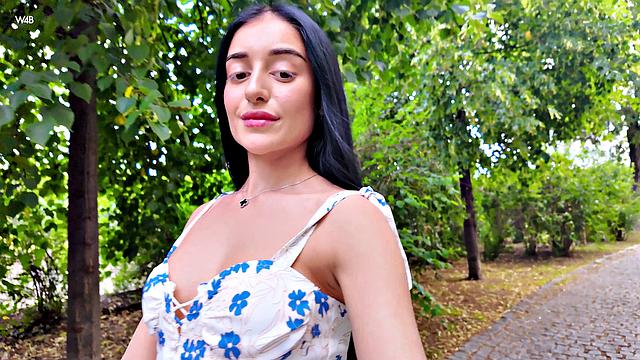 Ara Mix: Hot In The City