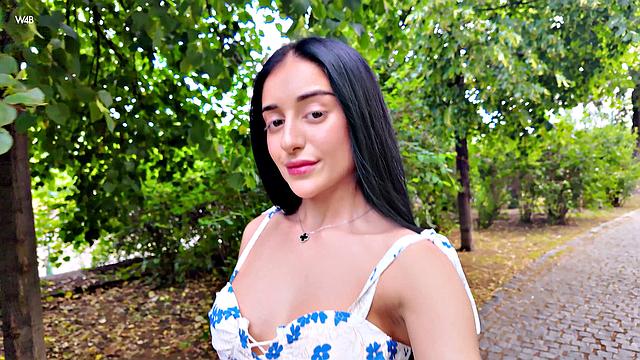 Ara Mix: Hot In The City