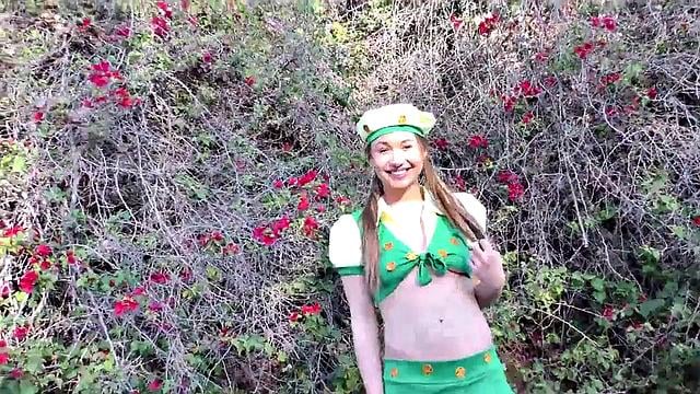 Cosplay Scout: Taylor Sands Control