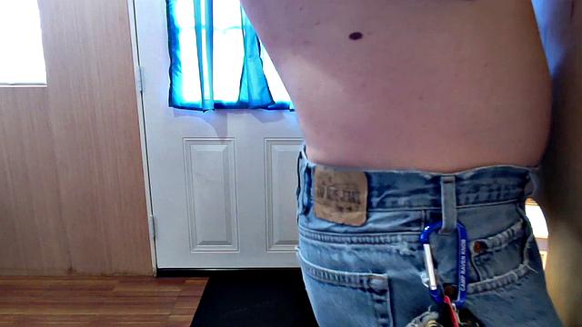 Gloryhole DILF gives closeup blowjob and takes cum in mouth