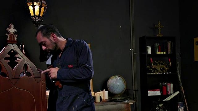 BDSM transgender seduces male in bondage and fucks his throat