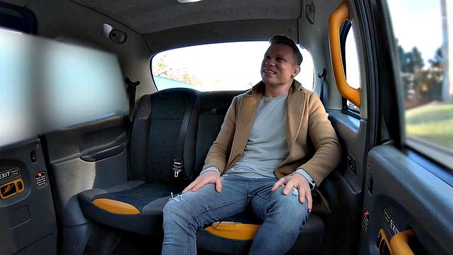 Pussylicked taxi babe in stockings by client