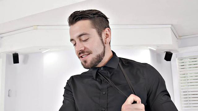 See The Performer of the Year Cum...TWICE!