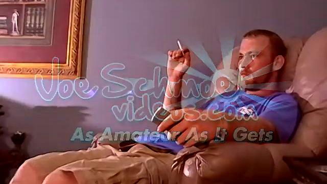 Необрезанный член Мэтта кончает без задержек