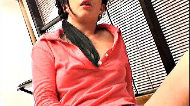 Teen Diana fingering solo orgasm