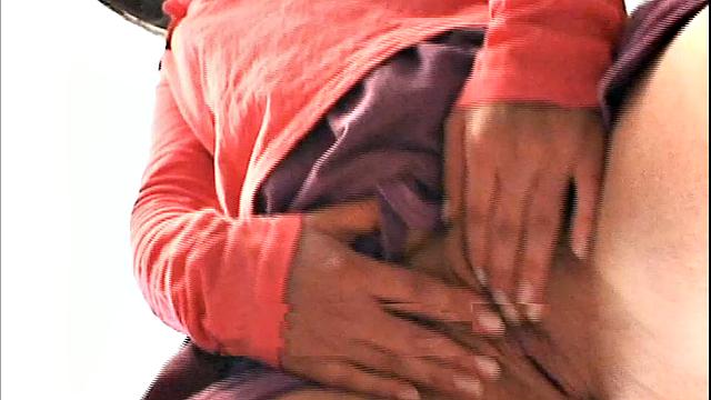 Teen Diana fingering solo orgasm