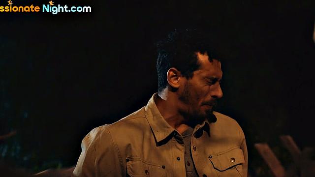 Bigbooty ebony babes nailed in 3some receiving facial