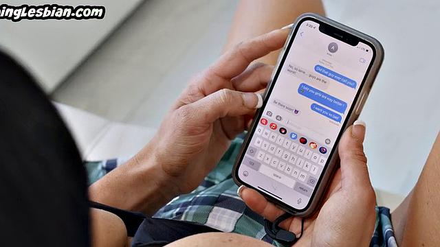 Busty MILF pussylicked before sharing dildo with babe