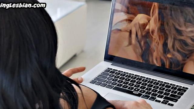 Busty MILF pussylicked before sharing dildo with babe