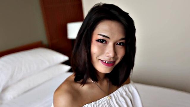 Hello Ladyboy - Trailer