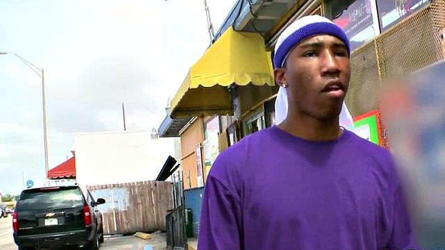 Real picked up Nubian thug fucked at home by white top for cash