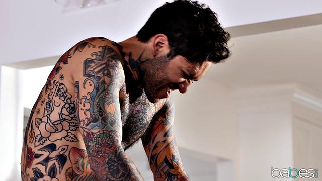 Когда наёмный рабочий трахает хозяйку, у которой денег больше, чем совести - Абелла Дэнджер получает всё сразу.