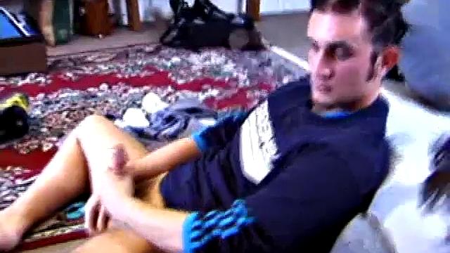 Jayden has just started warming up to his porn video when Lukas shows up. Innocent-looking Jayden, with his fresh face and long hair, is a nice contrast to the goateed Lukas, who shows up with spiked hair and an edgy punk look.