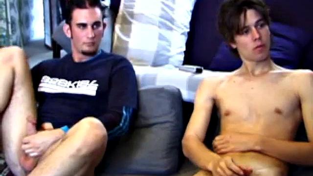 Jayden has just started warming up to his porn video when Lukas shows up. Innocent-looking Jayden, with his fresh face and long hair, is a nice contrast to the goateed Lukas, who shows up with spiked hair and an edgy punk look.