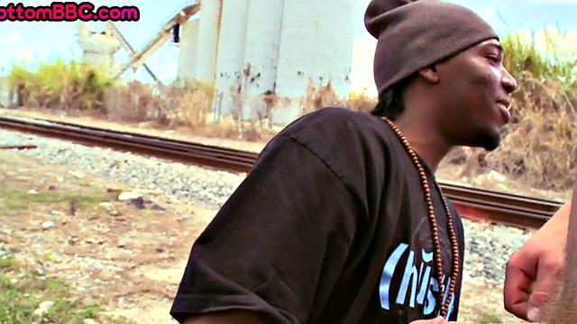 Real Black thug fucks IR bottom outdoors in van