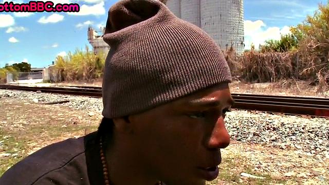 Real Black thug fucks IR bottom outdoors in van