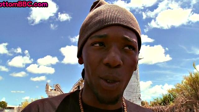 Real Black thug fucks IR bottom outdoors in van