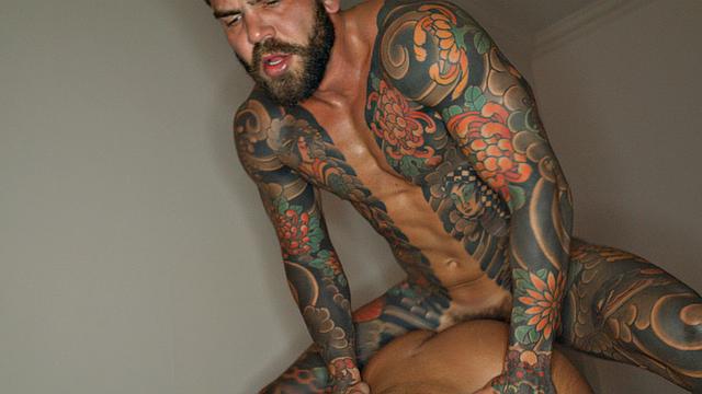 At Zenith with Venus Afrodita