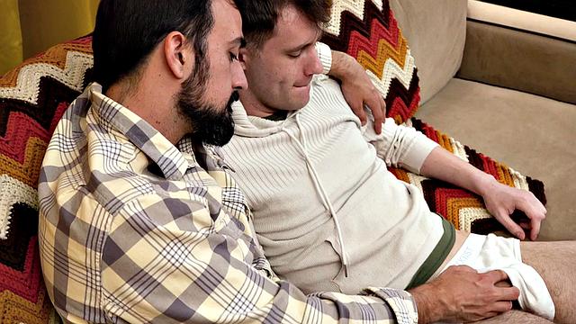 Hairy stepdaddy rims and barebackd 21yo stepson's asshole