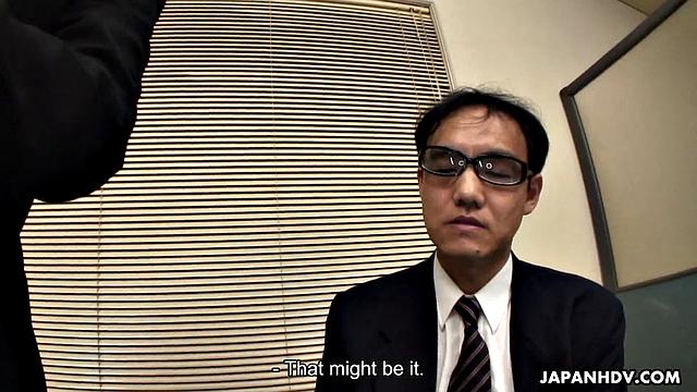 Shino Nakamura used during a meeting