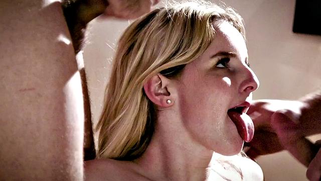 Bisexuals enjoy fucking hard in threesome