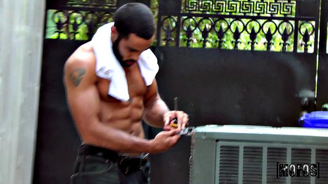 Liza Fucks The AC Repairman