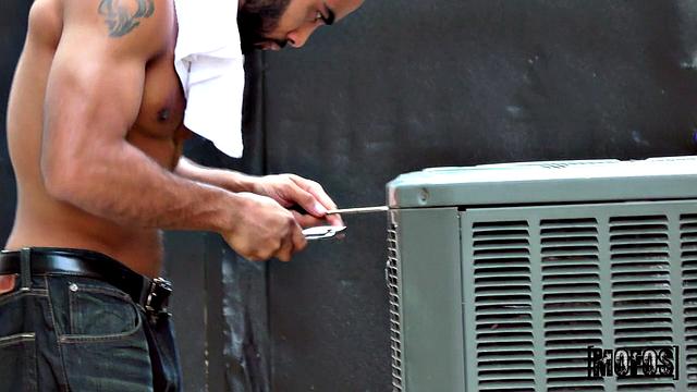 Liza Fucks The AC Repairman