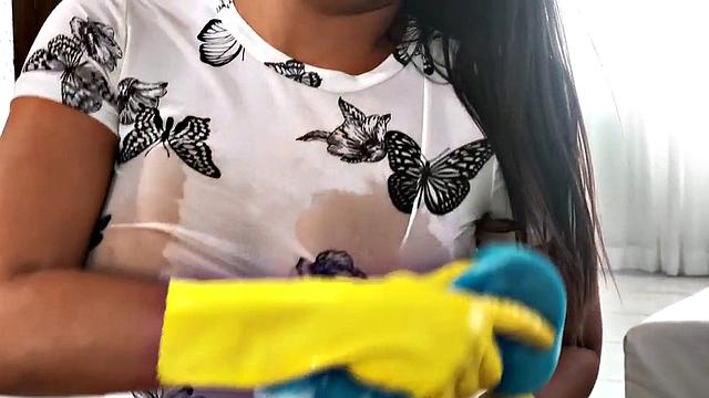 Busty latin squirting gushing in couple during analsex