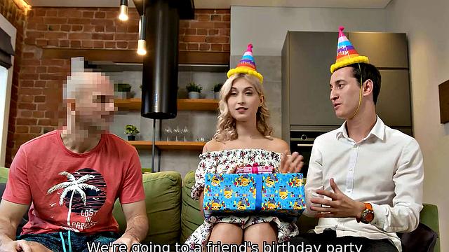 HUNT4K. Man bangs honey in ass and pays boyfriend for anal fun