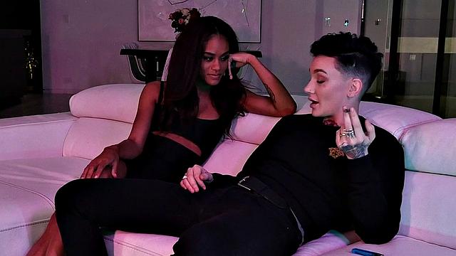 Strapon Ebony dyke licks GF pussy after pussytoying